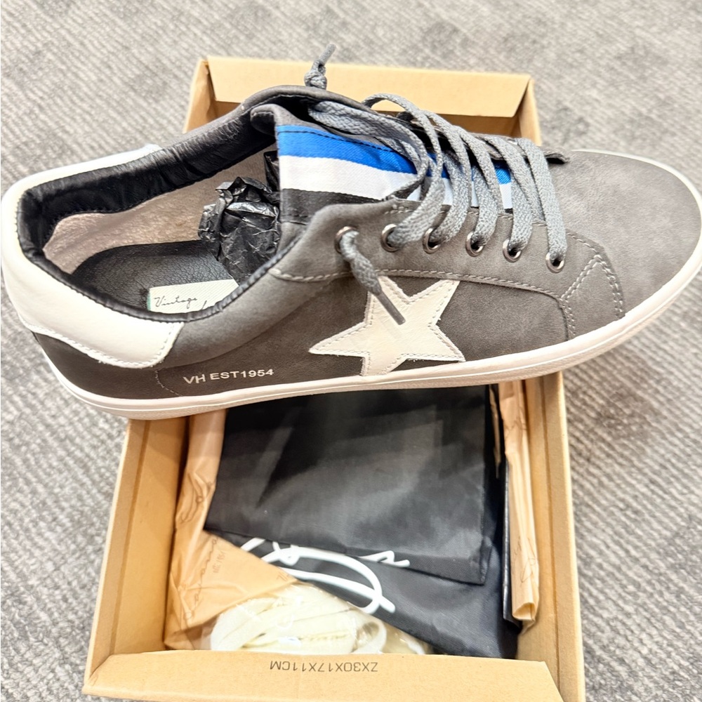 Vintage Havana sneakers